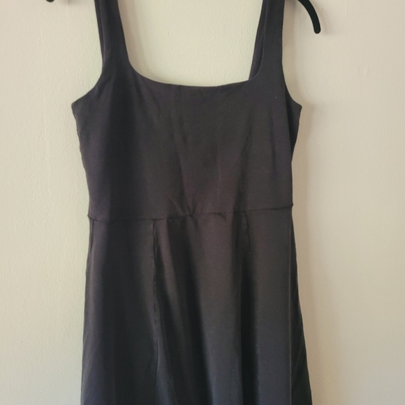 Beyond Yoga Charmed Mini Dress Medium Black Pockets Flattering Swing Casual - Picture 9 of 10